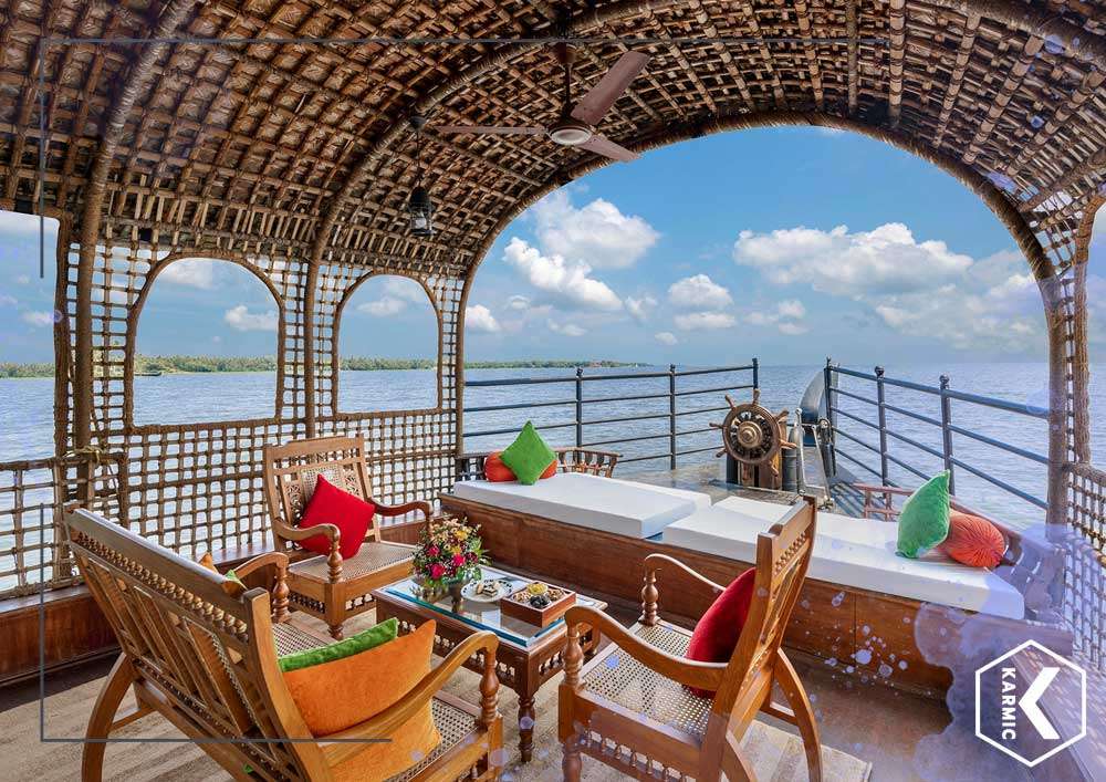 Kumarakom-Lake-Resort-Houseboats-1